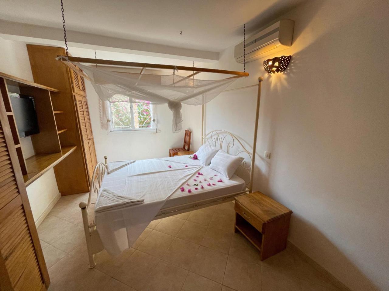 Agence Adjana Resort Saly Portudal Buitenkant foto
